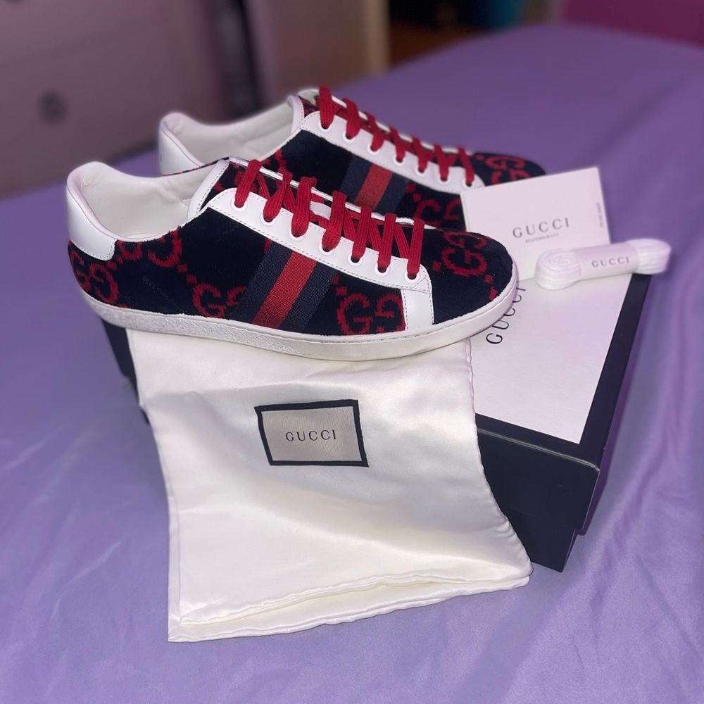 Authentic Velvet GG Sponge Sneaker Blue Gucci Velvet GG Sponge Sneaker Blue Red